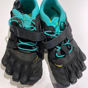 NEW - Vibram Five Fingers V-train 2.0 - Women's 7.5